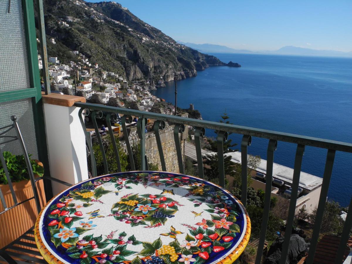 Appartamento Moonlight House Praiano Esterno foto
