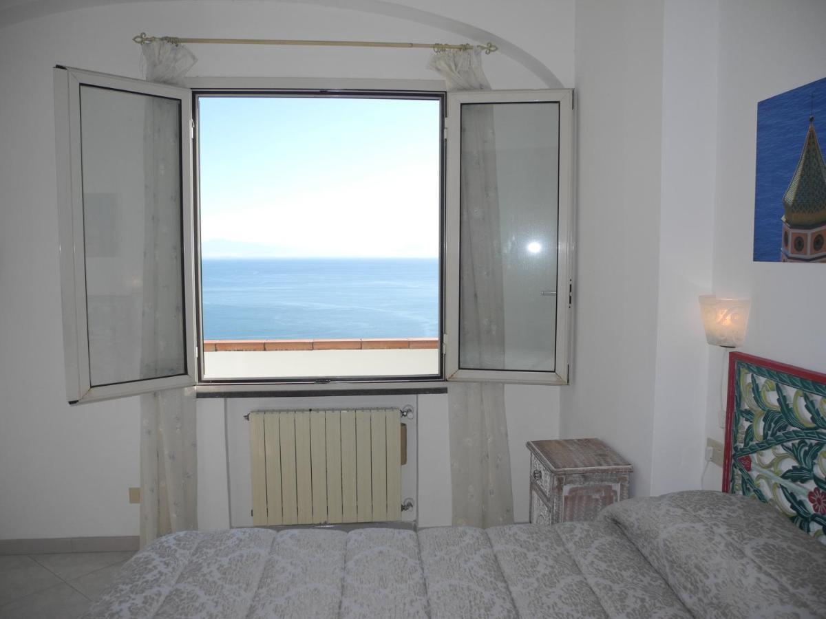 Appartamento Moonlight House Praiano Esterno foto