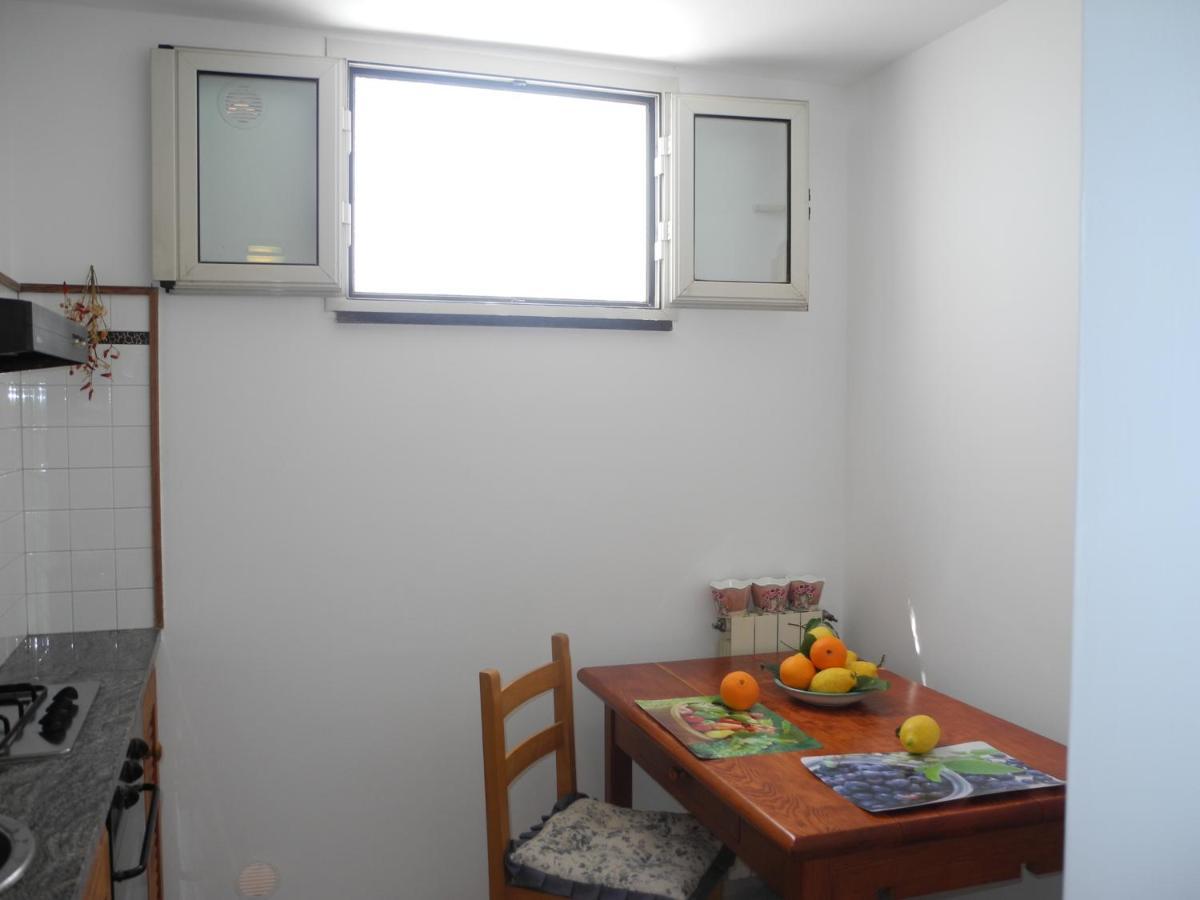 Appartamento Moonlight House Praiano Esterno foto